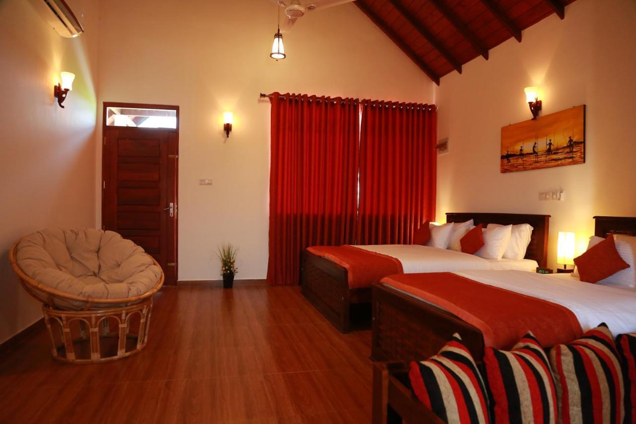 Avonil Resort Yala Тисамахарама Екстериор снимка